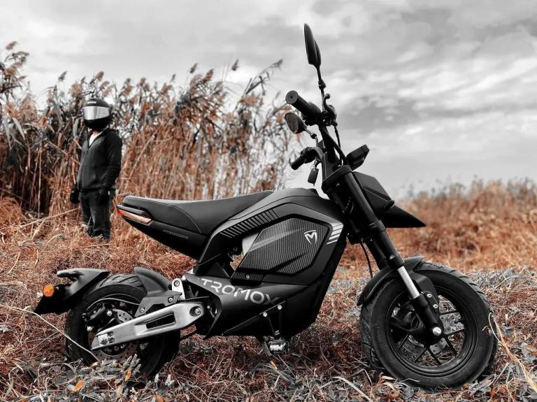 Tromox Mino 50cc Equivalent Monkey Electric bike road legal