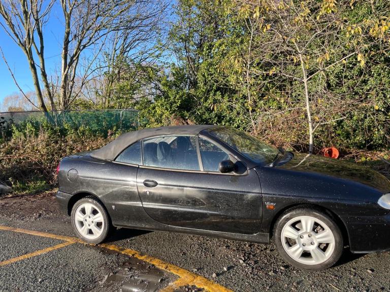 RENAULT MEGANE 1.6 CONVERTIBLE 2002 ON CHERISHED PLATES MOT JULY 15TH 2026 LOW 19516 MILES