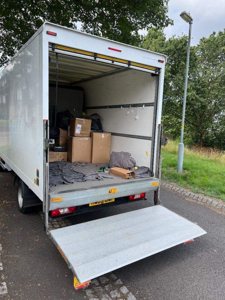 Man And Van Removals Service With 5+ Years Experience & Same Day Availability 🚚