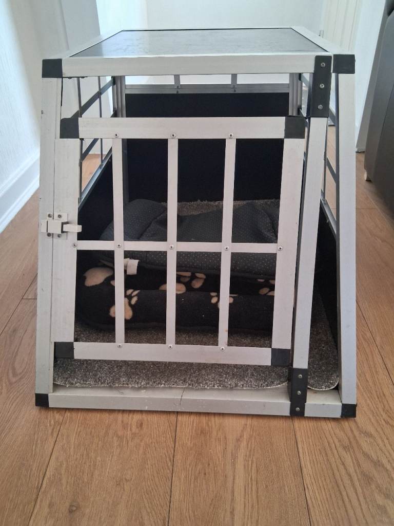 Dog crate