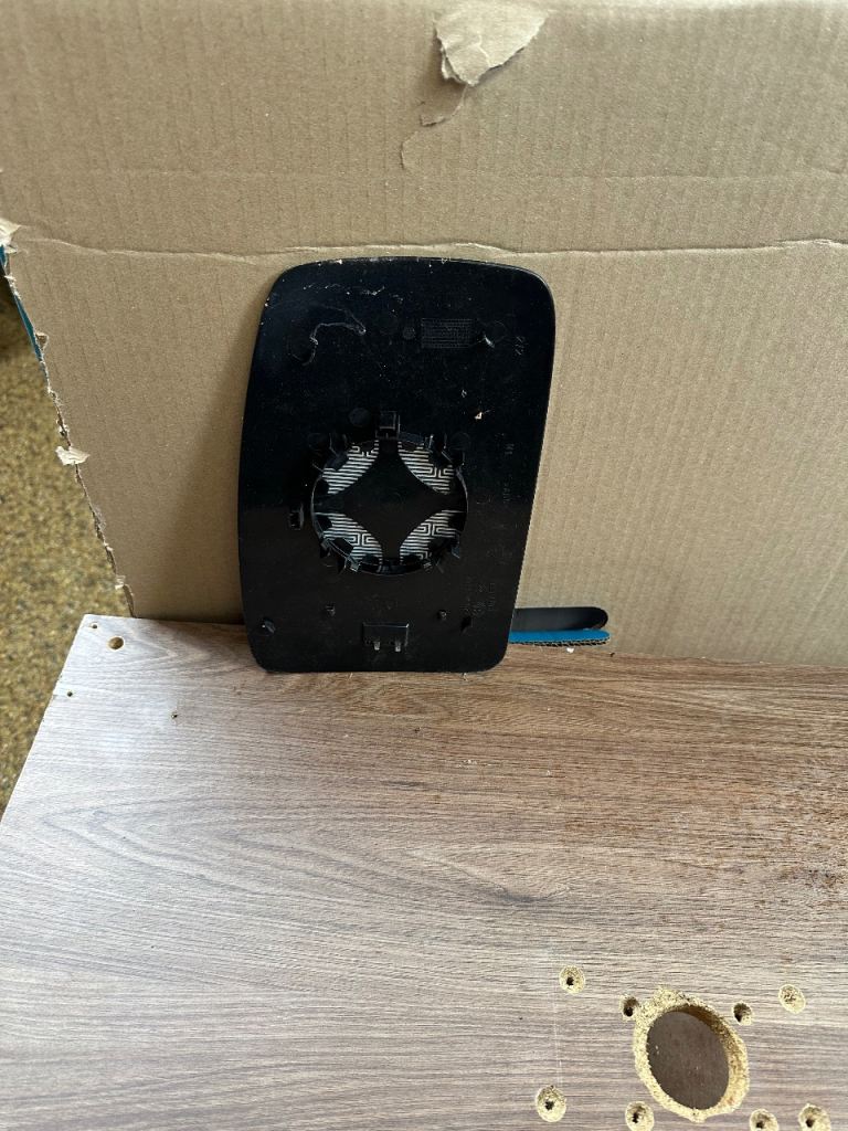 Mirror glass for Renault Master 