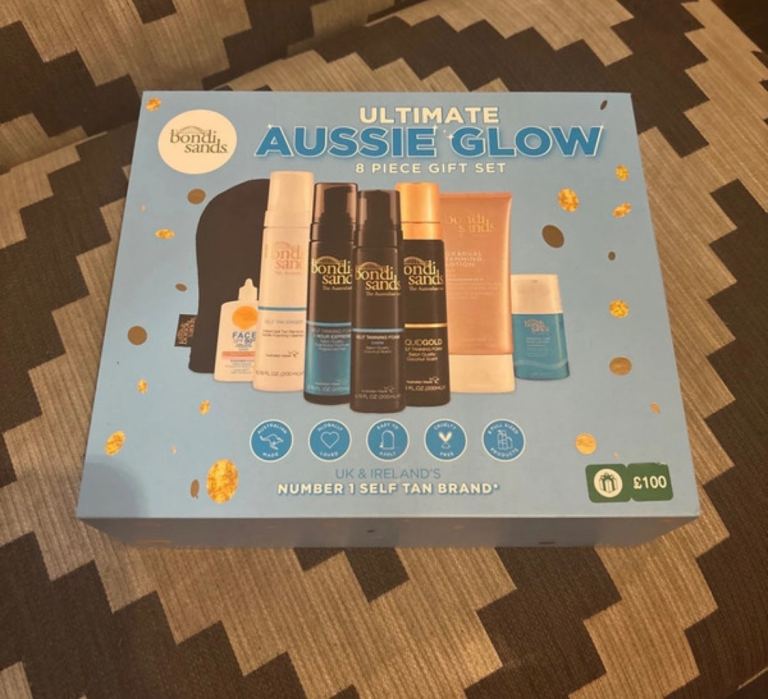 Brand new Aussie glow tanning set