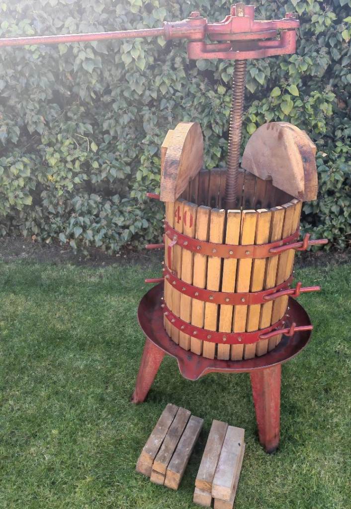 Very Large Italian Fruit Press Apple, Wine, Cider Great Condition 