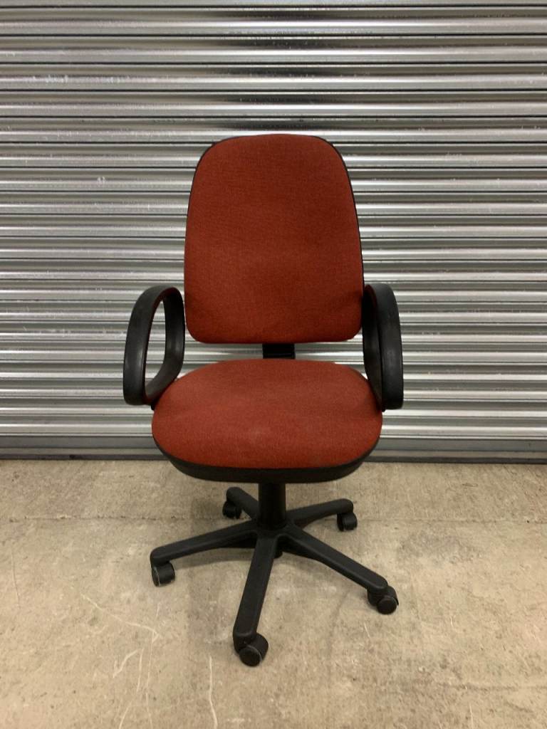 Second Hand Orange Fabric Operators Chair with Black Arms 2OOF-CH-5122