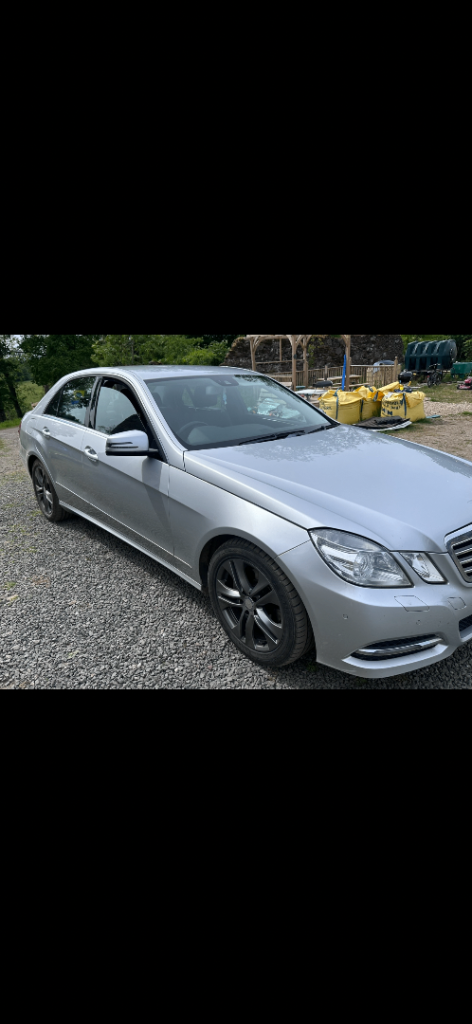 Mercedes-Benz, E CLASS, Saloon, 2013, Manual, 2143 (cc), 4 doors