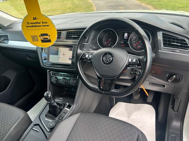 VOLKSWAGEN TIGUAN 2.0 TDI BlueMotion Tech SE Navigation 2016
