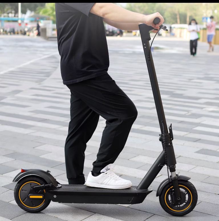 ELECTRIC SCOOTERS NEW IN BOX NOW IN STOCK 