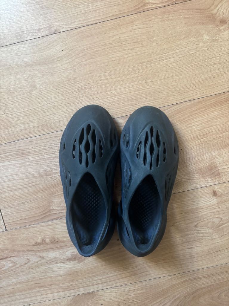 image for Yeezy Foamrunners