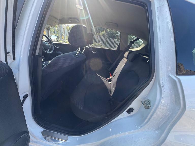 2013 Honda Jazz 1.4 i-VTEC ES Plus Hatchback 5dr Petrol CVT Euro 5 (99 ps)