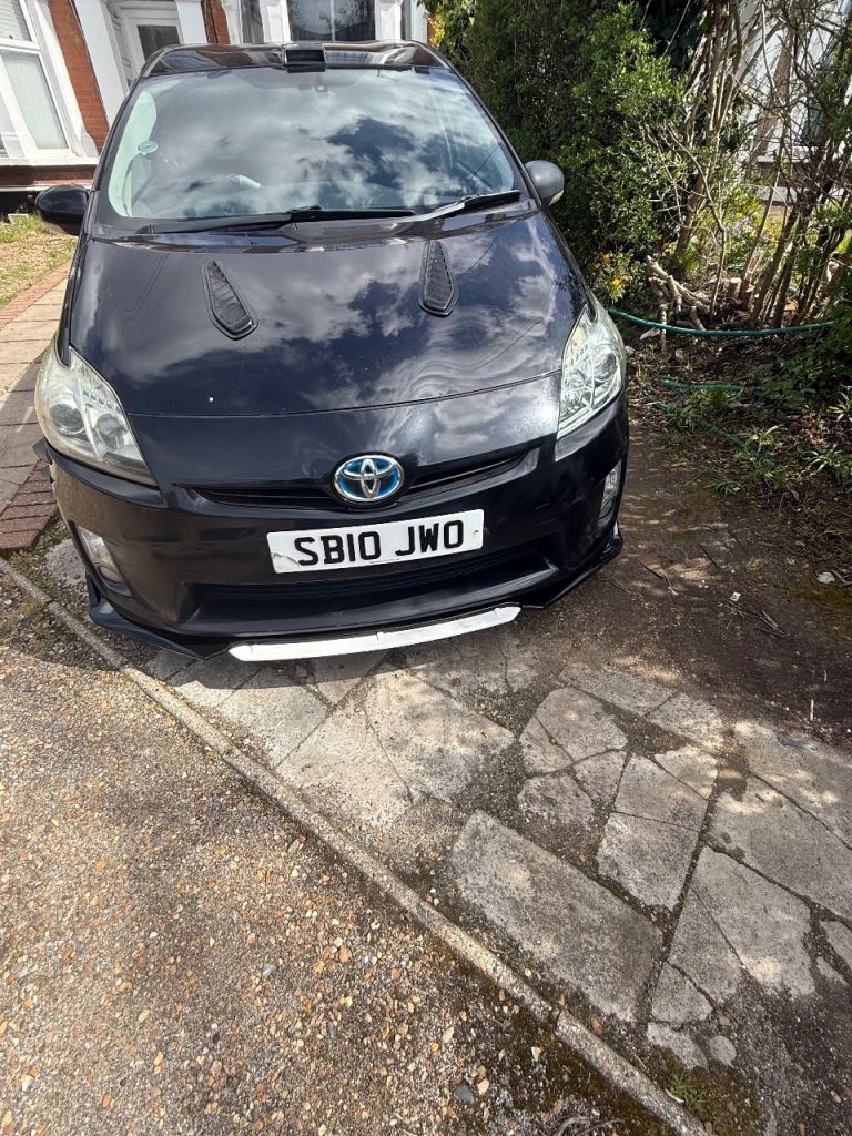 Toyota Prius 2010 high spec