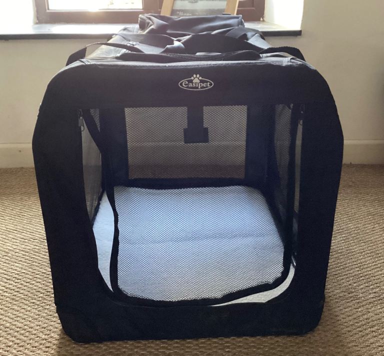 Soft fold down pet carry crate for medium/large dog