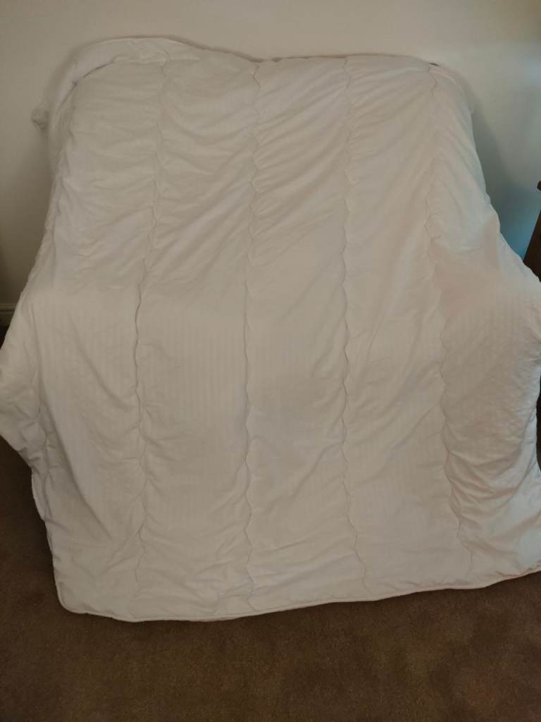 Caravan/Motorhome Duvet/corner off