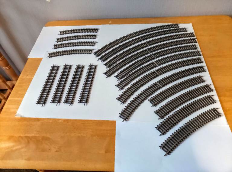 Hornby 00 gauge model railway track selection. Good condition, 1/3rd of new prices!