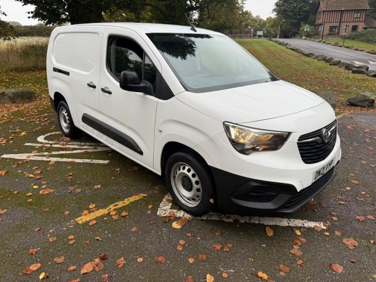 2021 Vauxhall Combo 1.5 turbo, D 2300 L2 H2 Dynamic panel van