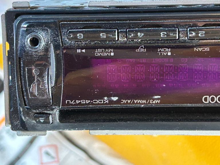 Kenwood car radio/cd player