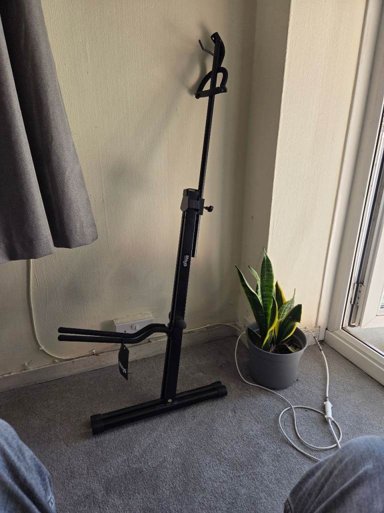 Stagg Folding Cello Stand Adjustable Instrument Stand with Bow Holder Black