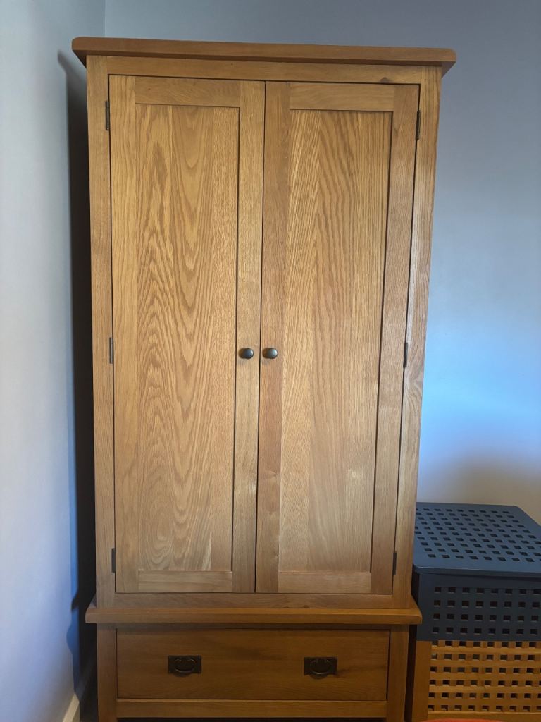 Solid wood wardrobe 