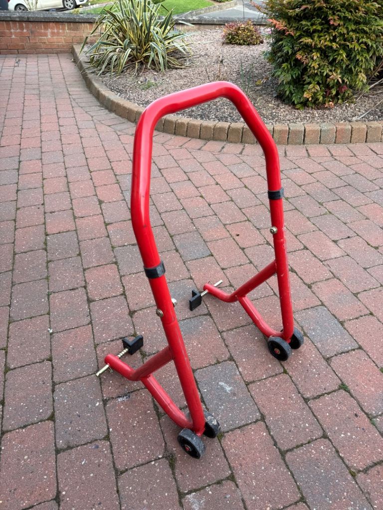 Rear wheel paddock stand 