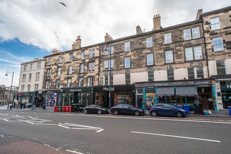  4 Bedroom HMO Flat on Lothian Road, City Centre, Edinburgh