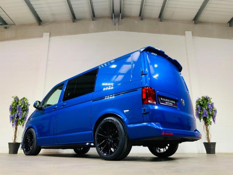 2024 Volkswagen Transporter 2.0 TDI Sportline Edition R Kombi Crew Van Diesel Manual