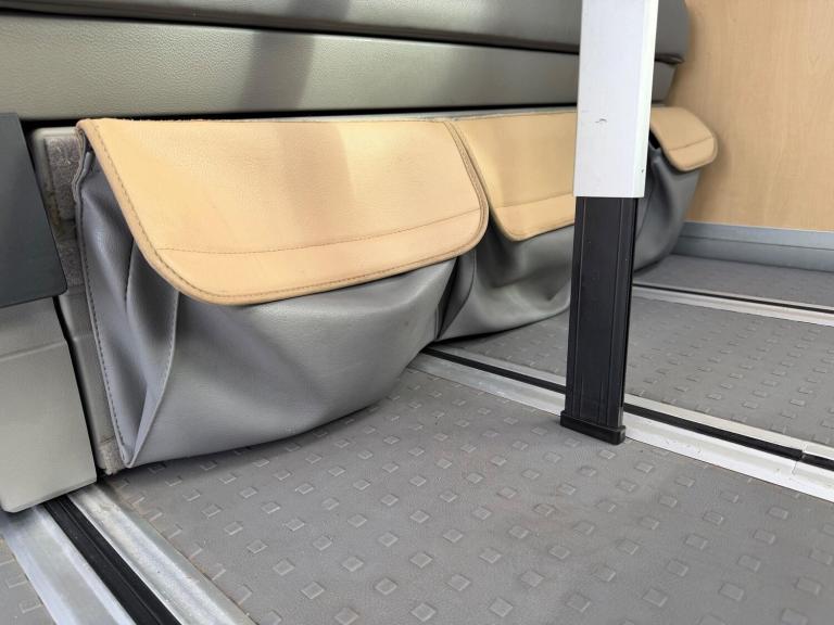 2008 Volkswagen TR-PORTER CALIF SE 174 A SE 174BHP DSG DIESEL Automatic