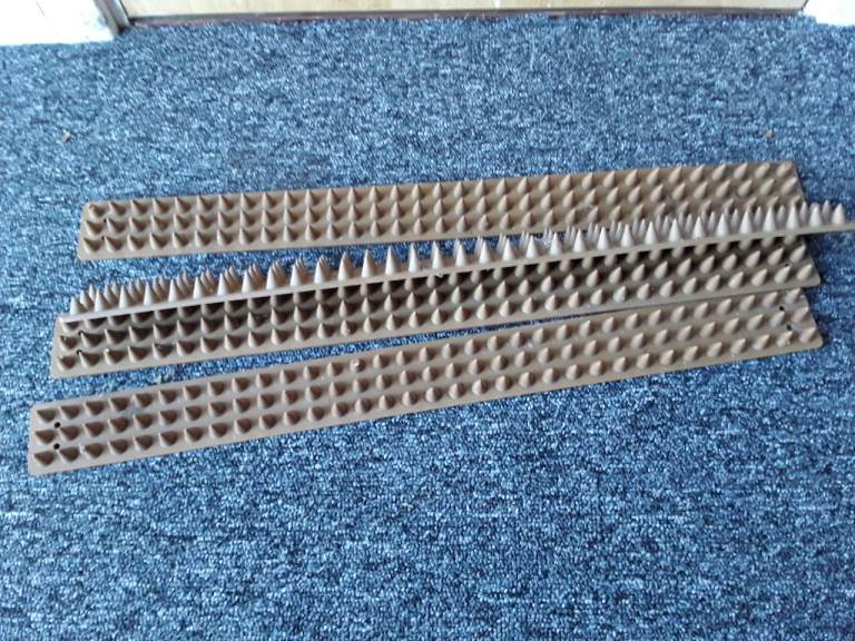 4 fence, wall spikes