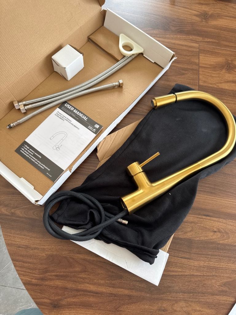 New Gold Kitchen Mixer Tap with Pull-Out Spray