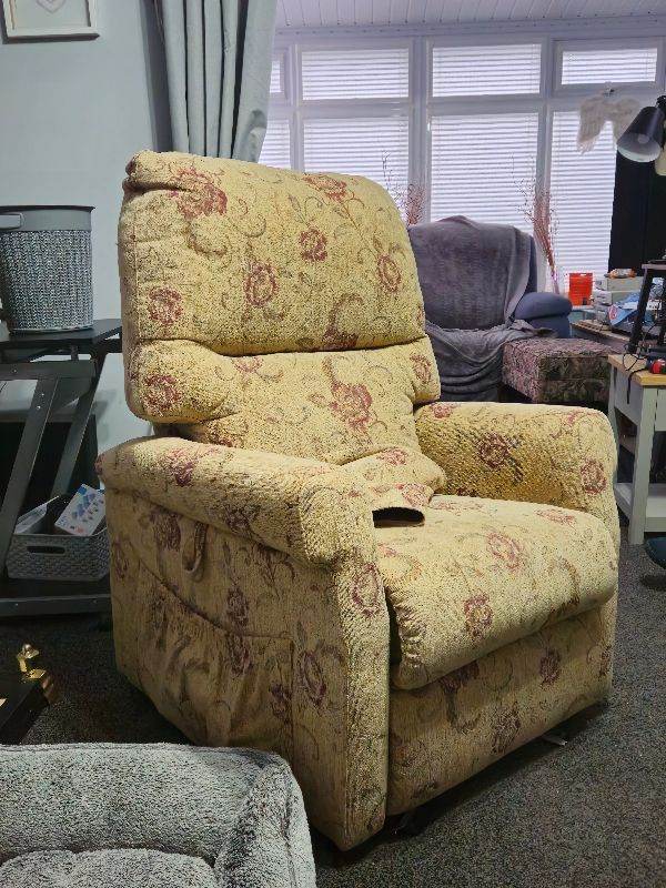 Electric Recliner Chair