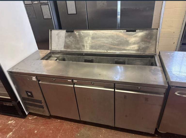 Commercial pizza fridge Williams cafe shop restaurant takeaway fully serviced 