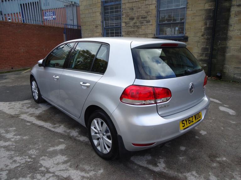 VOLKSWAGEN GOLF 1.6 TDI Match Silver Auto Diesel 2012