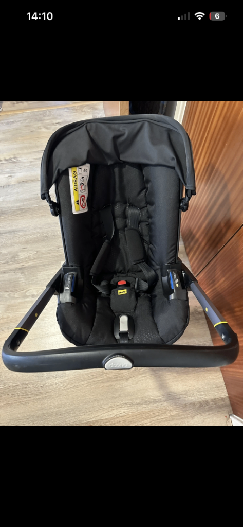 Doona i Car Seat & Stroller with Rain Cover – Black, As Good As New