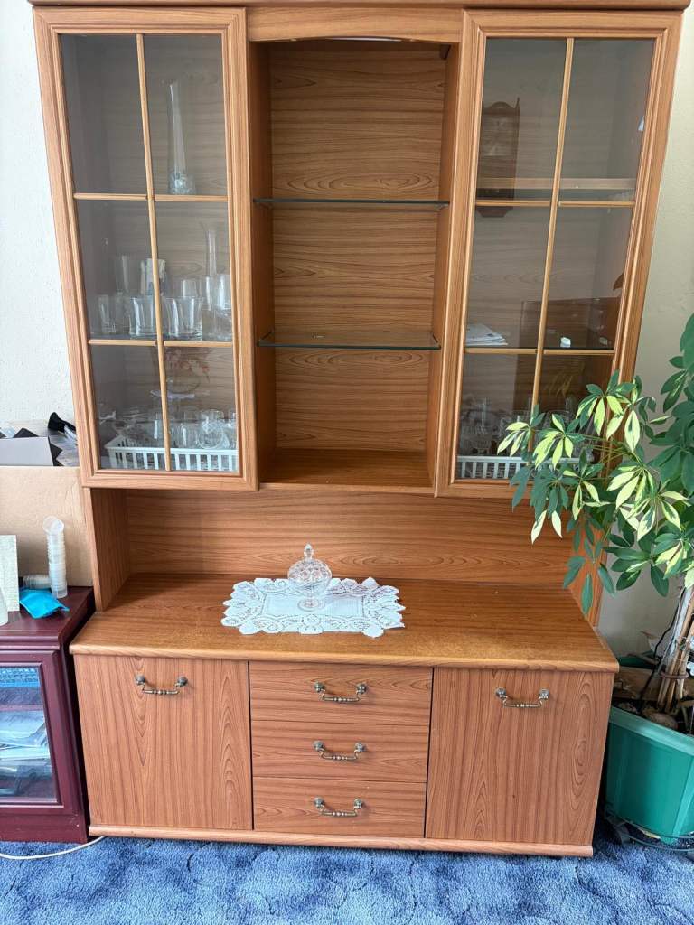 Glass cabinet