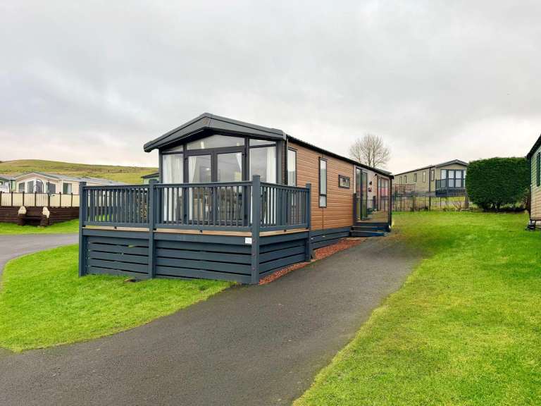 Lodge with decking, on 12mths Owners Park in Bellingham NE482DA Nr, Newcastle, Hexham, kielder Water