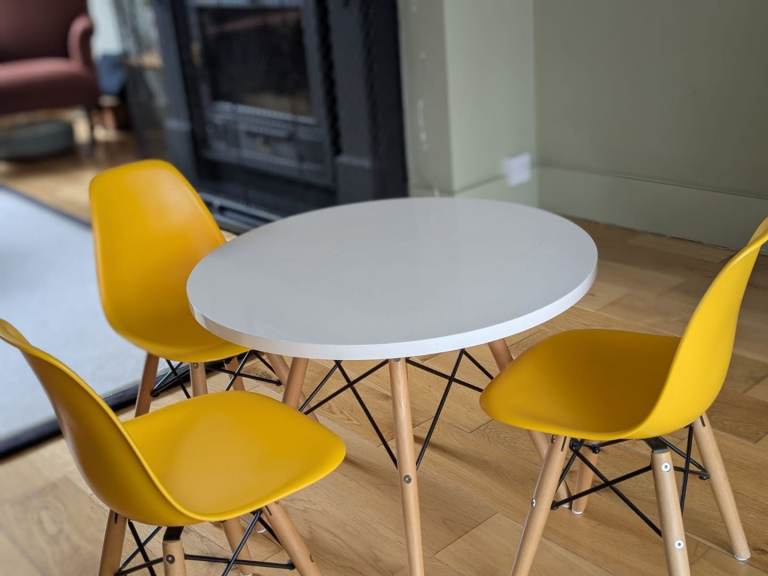 Vitra Eames Style - Playroom Table & Chairs