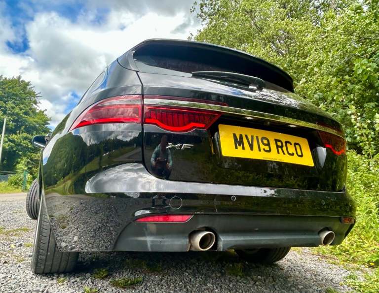 JAGUAR XF 2.0 T 250*PORTFOLIO ESTATE*Xenons-Meridian-FSH-ULEZ-Cam-Pronav*Superb