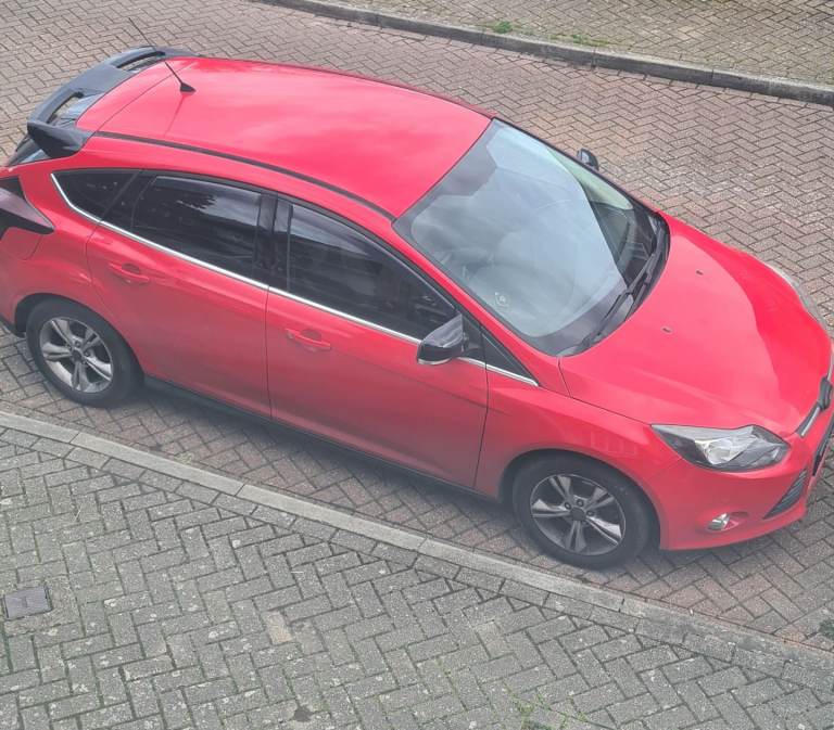 Ford, FOCUS, Hatchback, 2012, Manual, 998 (cc), 5 doors