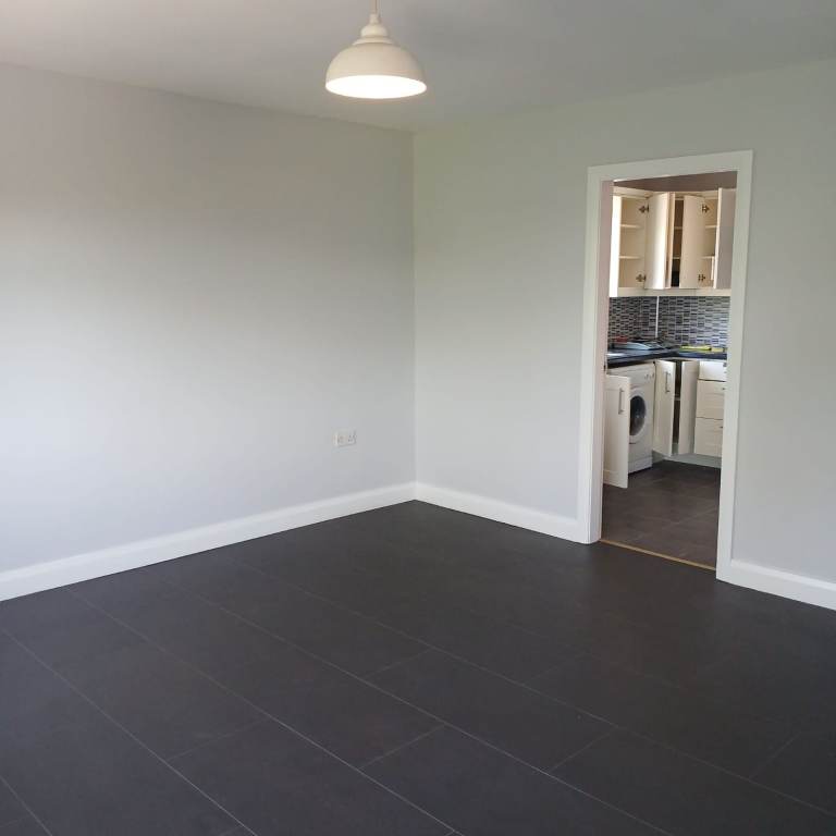 Two-Bedroom Apartment To Let – Main Street, Toomebridge