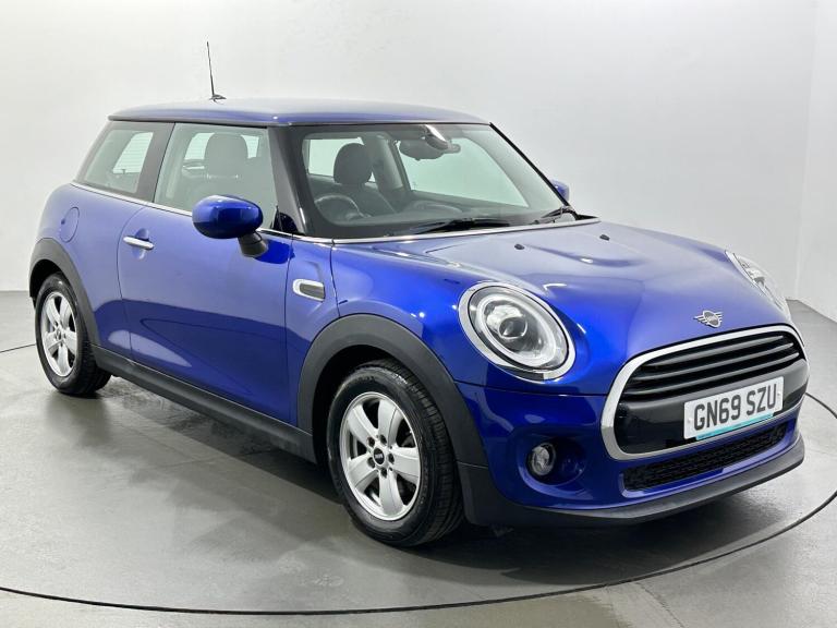 2019 MINI Hatch 1.5 Cooper Classic Euro 6 (s/s) 3dr HATCHBACK Petrol Manual