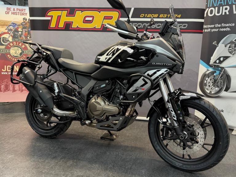 QJ MOTOR SRT 600S 2025 ADVENTURE INC COMP PANNIER KIT TOP SPEC AND ONLY £4699 