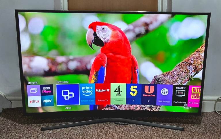 Smart tv Curved Samsung 50inch Fully Working order 