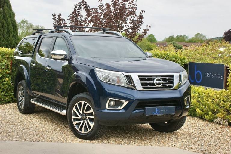 2016 Nissan Navara Double Cab Pick Up Tekna 2.3dCi 190 4WD Auto PICK UP DIESEL Automatic