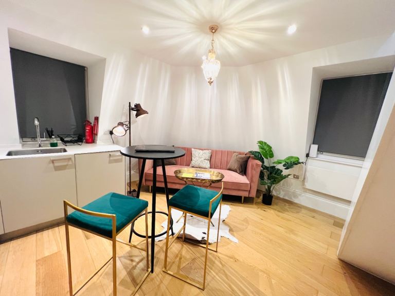 Gorgeous pink-copper Ottoman Pendant