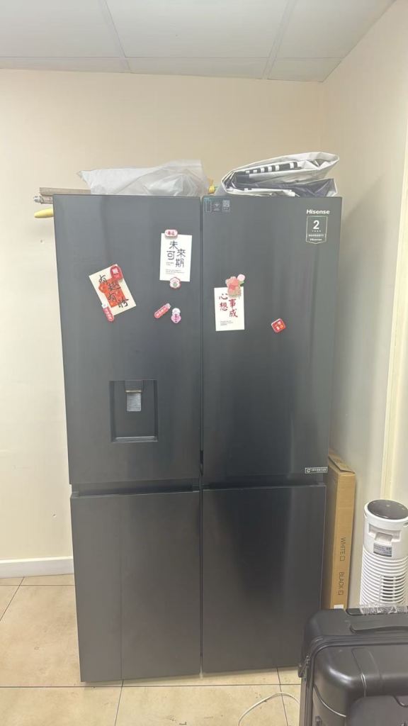 Hisense American Fridge Freezer for sale