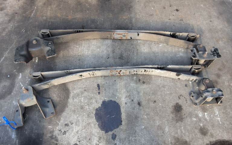 FORD TRANSIT LUTON / TIPPER 2020 EURO 6 2.0 RWD PAIR OF LEAF SPRINGS BK315560MJ