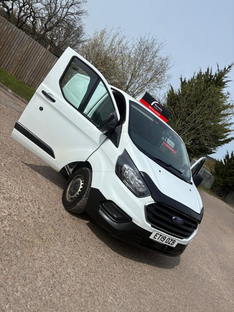 2019 Ford Transit Custom 2.0 TDCi 130ps Low Roof Van PANEL VAN Diesel Manual
