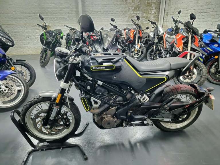 Husqvarna SVARTPILEN 401 2019