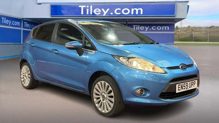 2010 Ford Fiesta 1.4 Titanium 5dr Auto HATCHBACK PETROL Automatic
