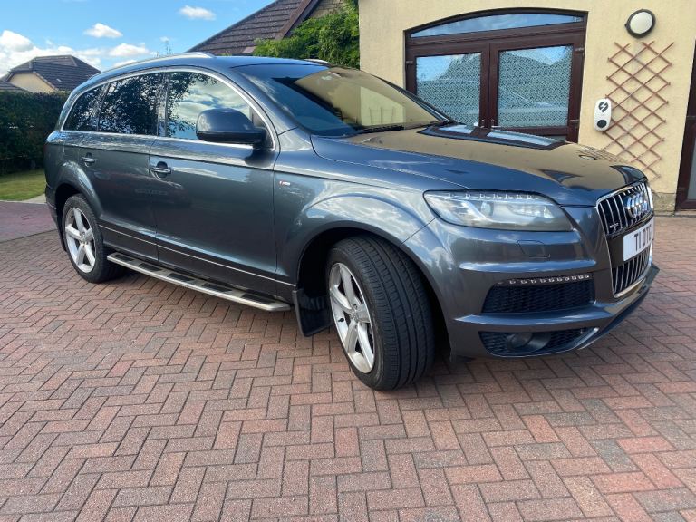 AUDI  Q7 3.0 diesel s line