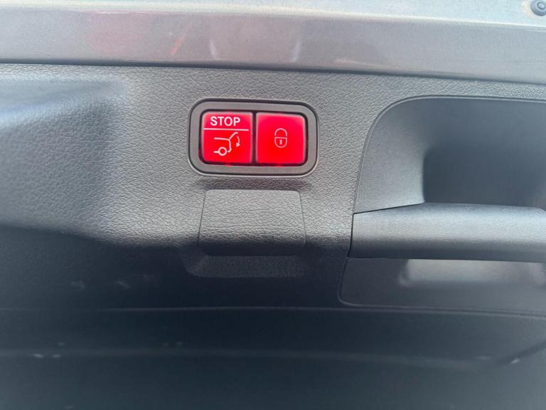 2023 Mercedes-Benz CLA 1.3 CLA250e 15.6kWh AMG Line Night Edition (Premium Plus) Shooting Brake 5...