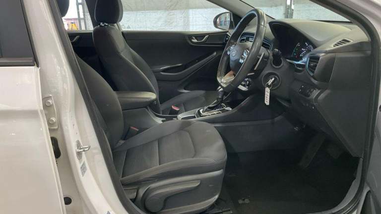 2019 Hyundai IONIQ 1.6 GDi Hybrid SE 5dr DCT HATCHBACK PETROL/ELECTRIC Automatic